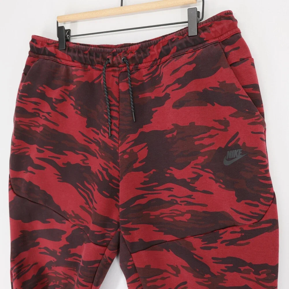 Nike Tech Fleece Joggers Mens 2XL Red Camo Drawstring Tapered Activewear